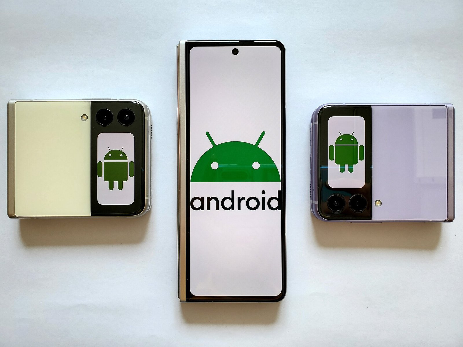 Android Foldable Phone