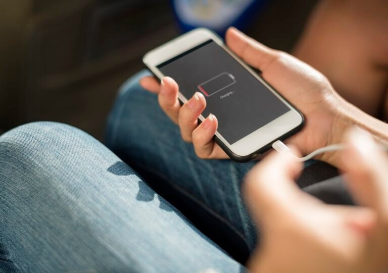 Dead battery (Unsplash)